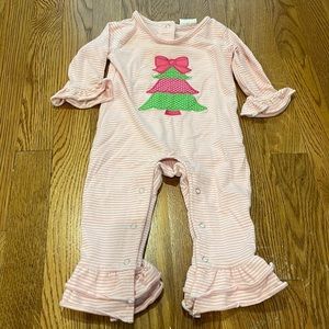 Stitchy Fish Christmas romper, pink and white, 6mo. VGUC.